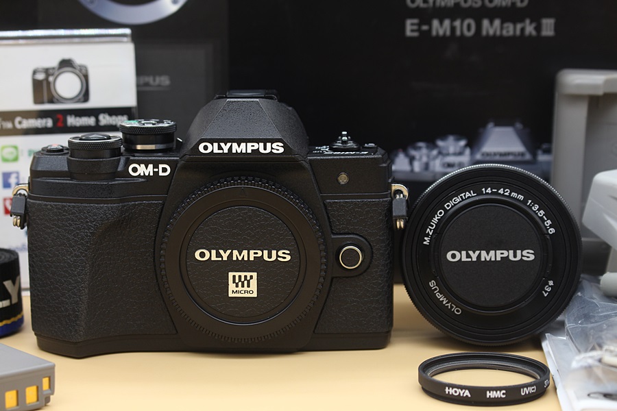 ขาย Olympus OMD EM10 III + lens 14-42mm (สีดำ) สภาพสวยใหม่ ชัตเตอร์ 8,528 เมนูไทย อดีตประกันร้าน อุปกรณ์ครบกล่อง  อุปกรณ์และรายละเอียดของสินค้า 1.Body Olym
