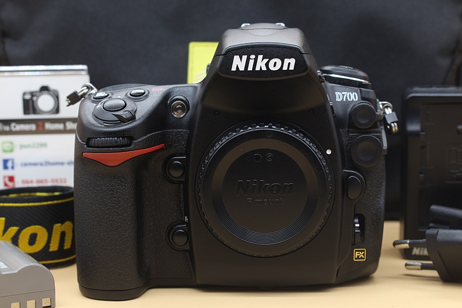 ขาย Body Nikon D700 สภาพสวยใหม่ อดีตประกันศูนย์ ชัตเตอร์ 2,XXXรูป อุปกรณ์พร้อมกระเป๋า  อุปกรณ์และรายละเอียดของสินค้า 1.Body Nikon D700 2.แท่นชาร์จ 3.สายชาร