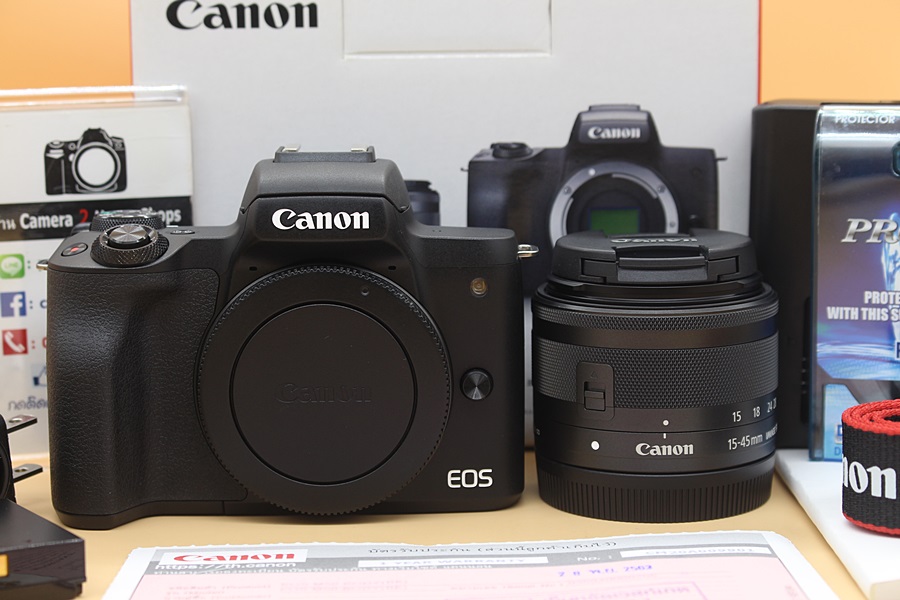 ขาย Canon EOS M50 + LENS 15-45mm IS STM (สีดำ) สภาพสวยใหม่มาก เครื่องศูนย์ จอทัชสรีน เมนูไทย อุปกรณ์ครบกล่อง จอติดฟิล์มแล้ว  อุปกรณ์และรายละเอียดของสินค้า 