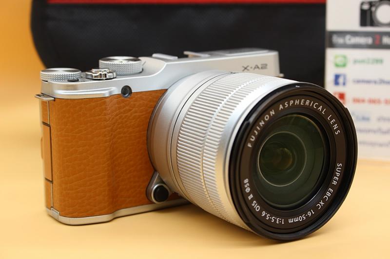 ขาย Fuji X-A2 + lens 16-50mm (สีน้ำตาล) สภาพสวย เครื่องอดีตประกันร้าน เมนูไทย เครื่องไม่เคยตก-หล่น มีWIFIในตัว ใช้งานครบเต็มระบบ จอติดฟิล์มแล้ว อุปกรณ์พร้อ