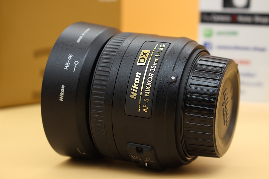 ขาย Nikon Lens AF-S DX 35mm F/1.8G สภาพสวยใหม่ ไร้ฝ้า รา ใช้งานน้อย อดีตประกันศูนย์ อุปกรณ์ครบกล่อง พร้อมHood+Filter  อุปกรณ์และรายละเอียดของสินค้า 1.Nikon