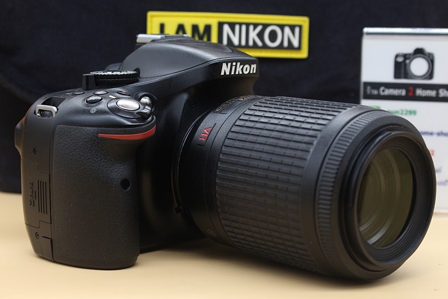 ขาย Nikon D5200 + Lens 55-200mm VR อดีตร้าน เมนูอังกฤษ สภาพยังสวย ชัตเตอร์15,XXX ตำหนิขอบจอมืด เลนส์มีรา ใช้งานได้ปกติเต็มระบบ อุปกรณ์พร้อมกระเป๋า  อุปกรณ์