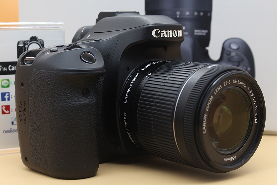 ขาย Canon EOS 80D + Lens 18-55mm IS STM อดีตศูนย์ สภาพสวย เมนูไทย อุปกรณ์ครบกล่อง   อุปกรณ์และรายละเอียดของสินค้า 1.Body Canon EOS 80D ( ยางช่องUSBไม่มี ,ย