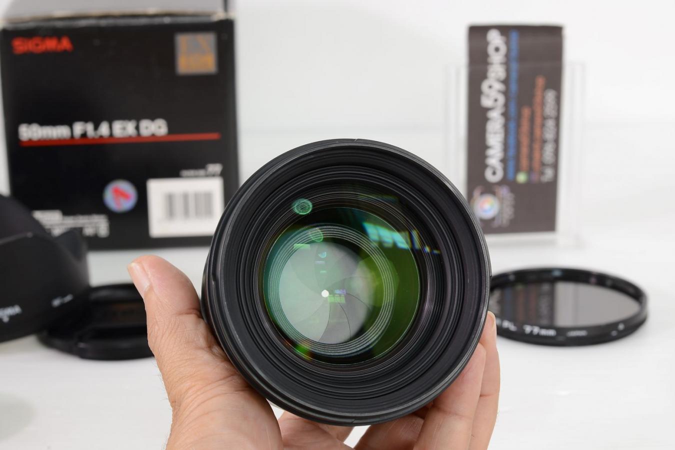 Sigma 50 F 1.4 EX DG HSM (Nikon) เครื่องใหม่มากใช้น้อย ใช้ได้ทั้งกับ Full Frame และAPS-C(ตัวคูณ)