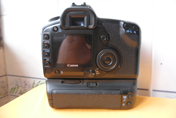CanonBody 5Dc พร้อมกริปแท้แบตแท้2 ขาย8900บ