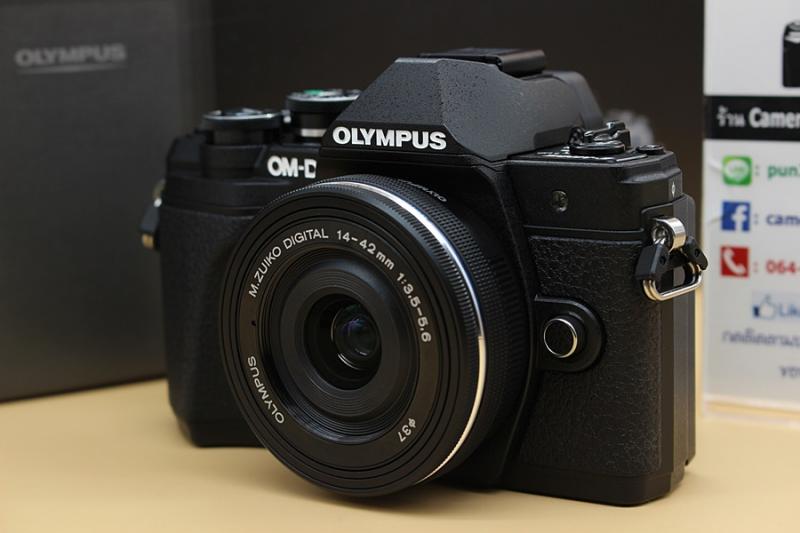 ขาย Olympus OMD EM10 Mark III + Lens 14-42mm(สีดำ)  เครื่องมีประกันศูนย์ ถึง 31-12-62  สภาพสวยใหม่ ใช้งานน้อย ชัตเตอร์ 2,879 รูป เมนูไทย จอติดฟิล์มแล้ว อุป