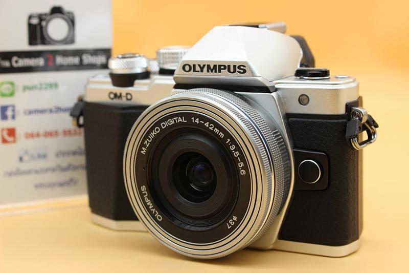 ขาย  Olympus OMD EM10 Mark II + Lens 14-42mm สีเงิน  สภาพสวย อดีตประกันศูนย์ เมนูไทย มีwifiในตัว ชัตเตอร์ 1,854 รูป อุปกรณ์พร้อมกระเป๋า จอติดฟิล์มแล้ว   อุ