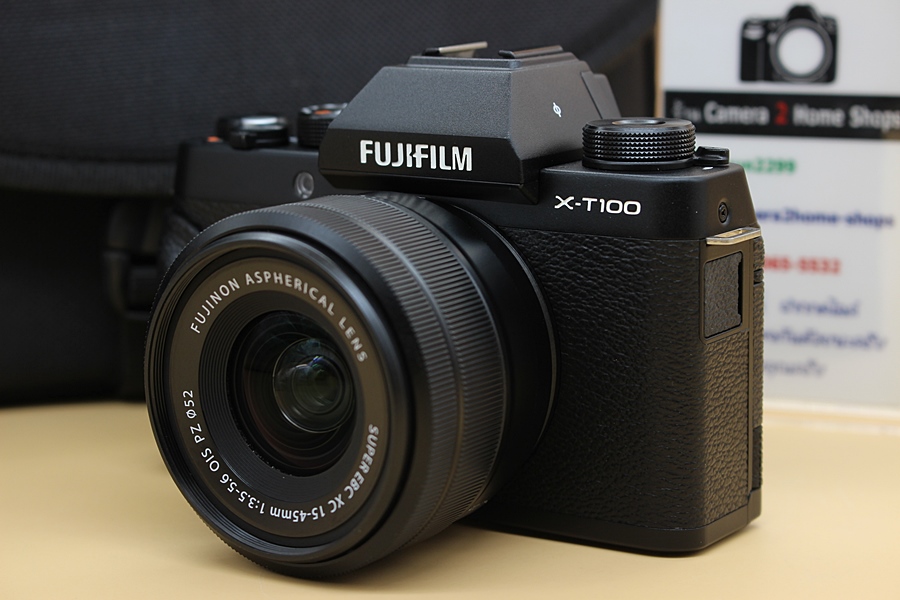 ขาย FUJI XT-100 + Lens XC 15-45mm (สีดำ) อดีตประกันร้าน สภาพสวย เมนูไทย มีWiFiในตัว อุปกรณ์พร้อมกระเป๋า จอติดฟิล์มแล้ว  อุปกรณ์และรายละเอียดของสินค้า 1.Bod