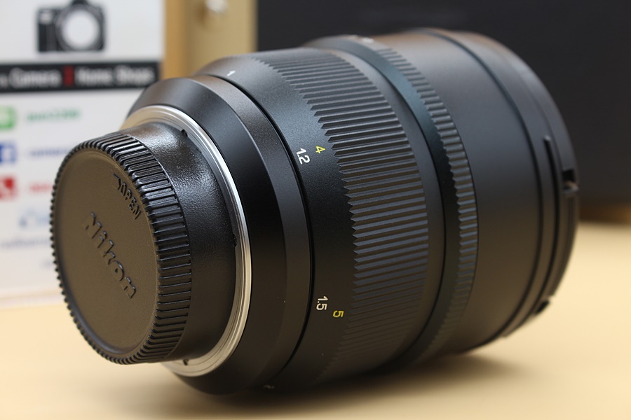 ขาย Lens Mitakon Zhongyi Speedmaster 85mm f/1.2 for Nikon F อดีตประกันศูนย์ สภาพสวยใหม่ ไร้ฝุ่น ฝ้า รา อุปกรณ์ครบกล่อง  อุปกรณ์และรายละเอียดของสินค้า 1.Len