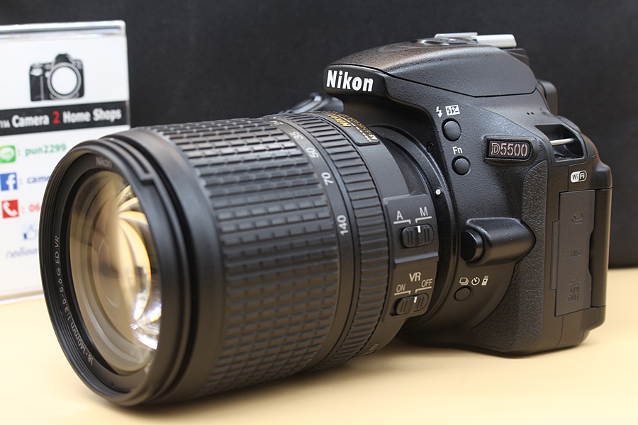 ขาย Nikon D5500 + lens 18-140mm อดีตร้าน ชัตเตอร์ 9,XXX เมนูอังกฤษ สภาพสวย อุปกรณ์พร้อมกระเป๋า จอติดฟิล์มแล้ว  อุปกรณ์และรายละเอียดของสินค้า 1.Body Nikon D