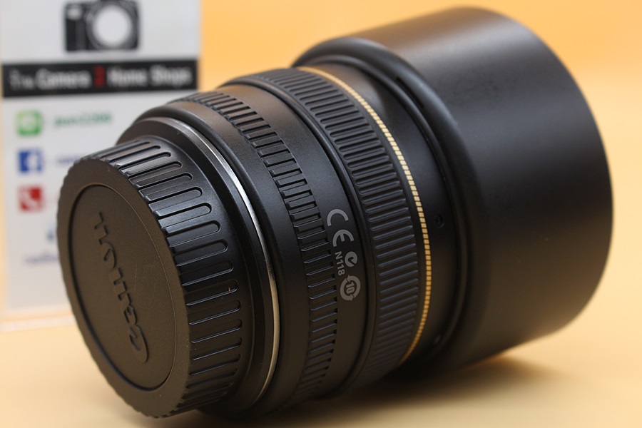 ขาย Lens Canon EF 50mm F1.4 USM อดีตร้าน สภาพสวย ไร้ฝ้า รา พร้อม Filter และ Hood  อุปกรณ์และรายละเอียดของสินค้า 1.Lens Canon EF 50mm F1.4 USM 2.Hood 3.ฝาปิ