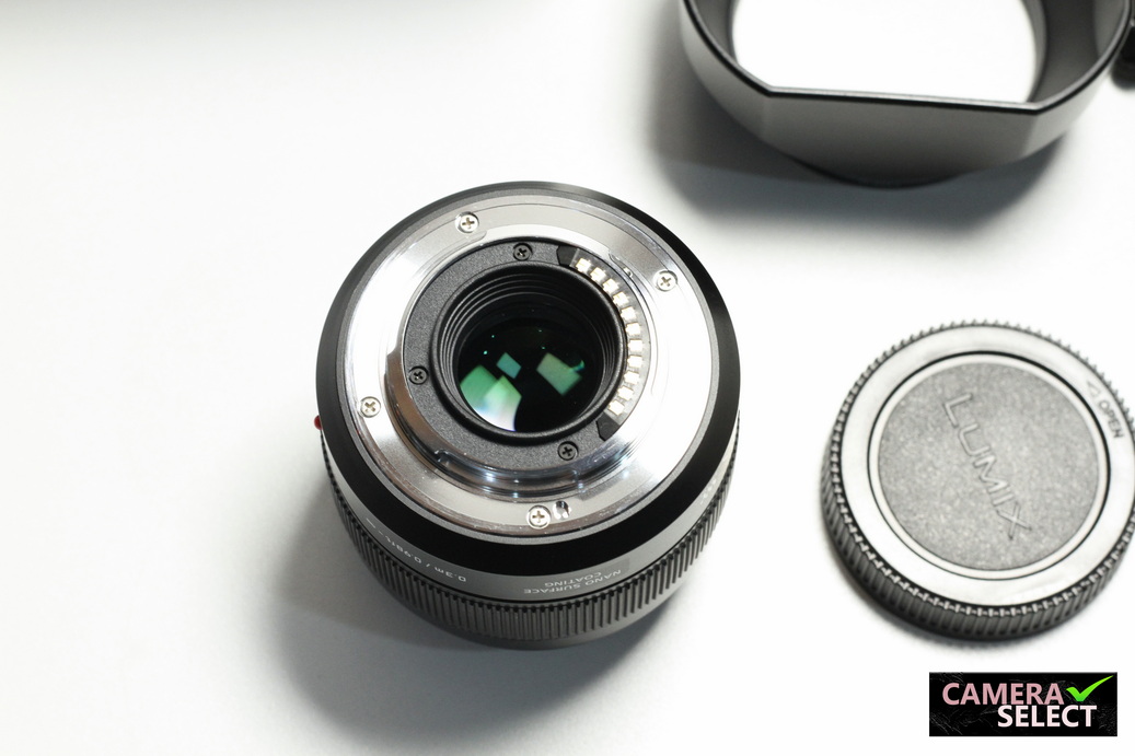 เลนส์ Panasonic Leica 25mm f1.4 DG Summilux ASPH (เมาท์m4/3) สภาพสวย9/10 ทำงานปกติเต็มระบบ เลนส์ใส ไม่มีฝ้ารา ของครบกล่อง = 8500.-