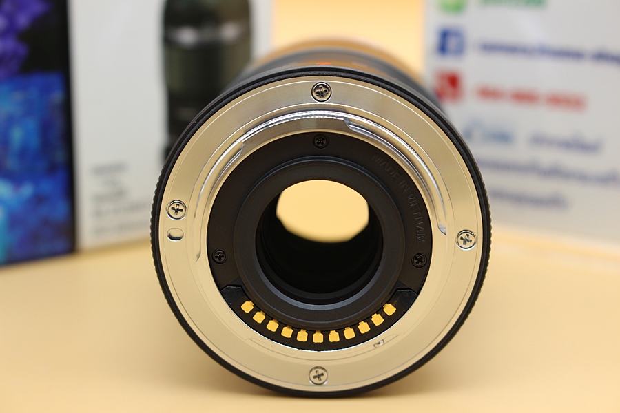 ขาย Lens Olympus M.Zuiko Digital ED 60mm f/2.8 Macro สภาพสวยใหม่มาก อดีตประกันศูนย์ ไร้ฝ้า รา อุปกรณ์ครบกล่องแถม Filter  อุปกรณ์และรายละเอียดของสินค้า 1.Le
