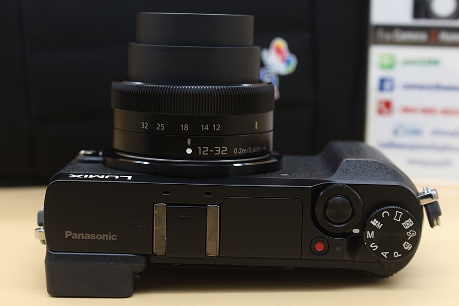 ขาย Panasonic DMC-GX85K + 12-32mm (สีดำ) สภาพสวย เมนูไทย ชัตเตอร์ 3,972 รูป อดีตศูนย์ จอติดฟิล์มแล้ว  อุปกรณ์และรายละเอียดของสินค้า 1.Body Panasonic DMC-GX
