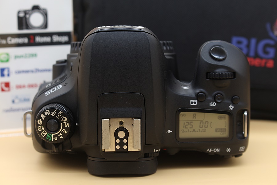 ขาย Body Canon EOS 77D อดีตประกันร้าน สภาพสวย เมนูไทย ชัตเตอร์ 19,XXXรูป อุปกรณ์พร้อมกระเป๋า   อุปกรณ์และรายละเอียดของสินค้า 1.Body Canon EOS 77D (ขอบจอมีร