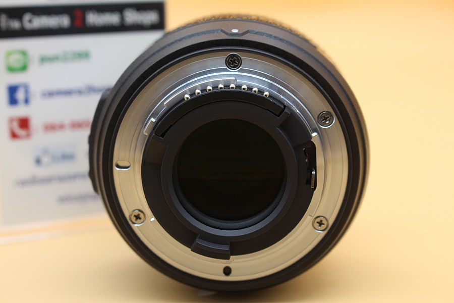 ขาย Lens Nikon DX AF-S 35mm F1.8G สภาพสวย อดีตร้าน ไร้ฝ้า รา อุปกรณ์พร้อมFilter  อุปกรณ์และรายละเอียดของสินค้า 1.Lens Nikon DX AF-S 35mm F1.8G 2.Hood 3.Fil