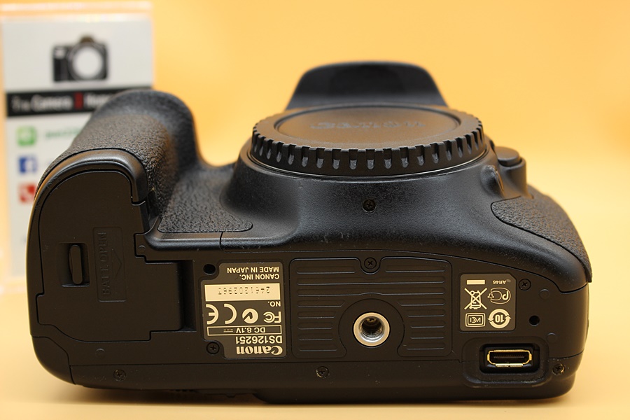 ขาย Body Canon EOS 7D + Grip อดีตประกันร้าน สภาพมีรอยจากการใช้งาน ชัตเตอร์ 6หมื่น ใช้งานได้ปกติ เมนูอังกฤษ อุปกรณ์พร้อมกระเป๋า    อุปกรณ์และรายละเอียดของสิ