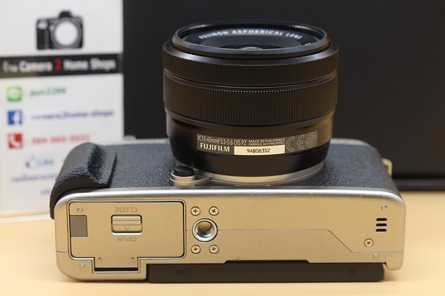 ขาย FUJI XT-100 + Lens XC 15-45mm (สี Champagne Gold) อดีตประกันร้าน สภาพสวย เมนูไทย มีWiFiในตัว อุปกรณ์ครบกล่อง จอติดฟิล์มแล้ว  อุปกรณ์และรายละเอียดของสิน