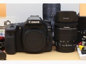 ขาย Canon EOS 80D + Lens 18-55mm IS STM อดีตศูนย์ สภาพสวย เมนูไทย อุปกรณ์ครบกล่อง   อุปกรณ์และรายละเอียดของสินค้า 1.Body Canon EOS 80D ( ยางช่องUSBไม่มี ,ย