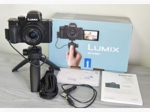 Panasonic G100 Lens 12-32mm. ประกันศูนย์ถึงเดือน ต.ค. 2567 มาพร้อมไม้ Selfie เป็นกล้องที่ทำมาเพื่อ Vlog โดยเฉพาะ มีกันสั่นถายในตัว พร้อมสุดยอดไมค์โครโฟน ถ่