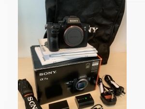 ขายกล้อง Sony A7iii ราคา 39,000 บาท (ราคาลดได้อีกครับ) 